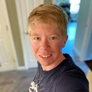 Meet your Posher, Kelly